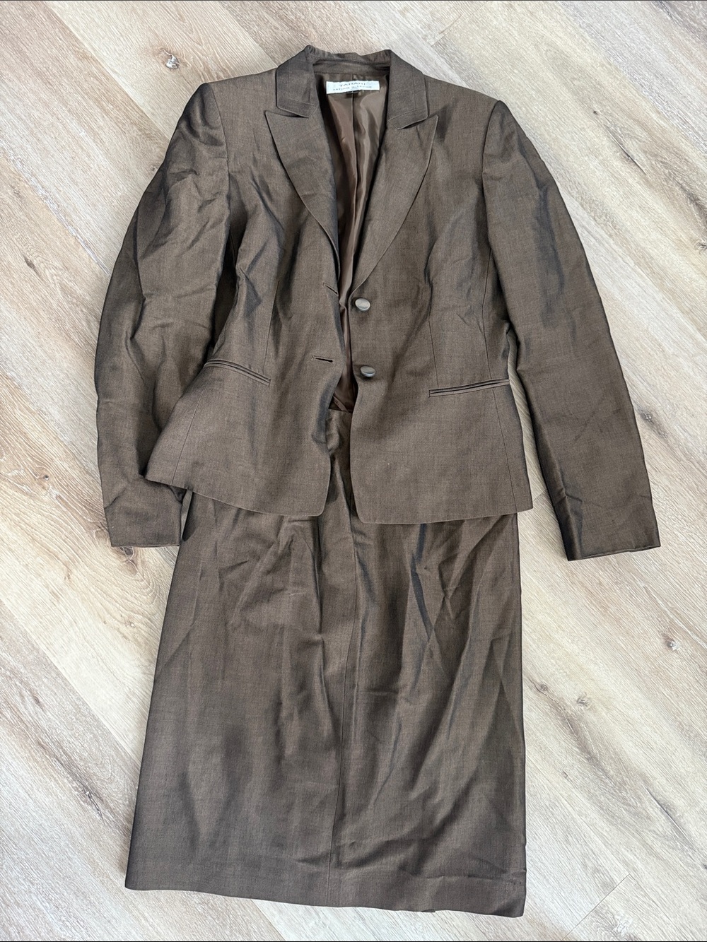 Tahari Brown Two-Piece Women's Suit - Tailored Blazer & Skirt